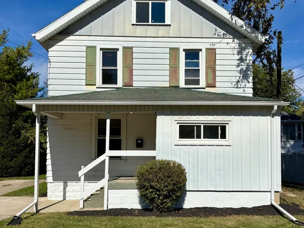 351 E Walnut St, Wauseon, OH 43567