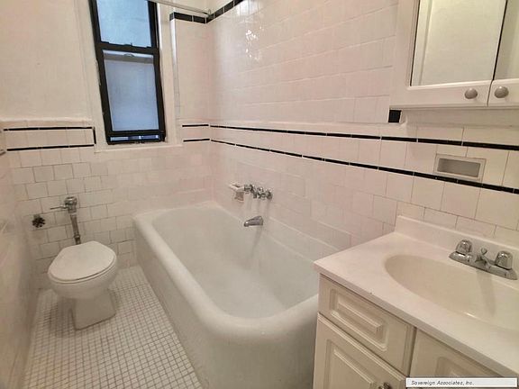 5th image of 114 W 238th St APT 2E