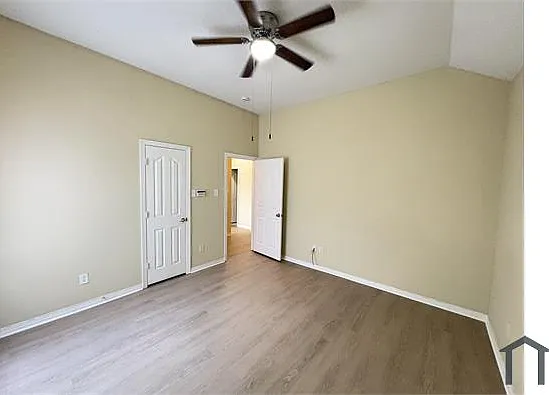 4 bed, 2370 sqft, $3,350 — Photo 4