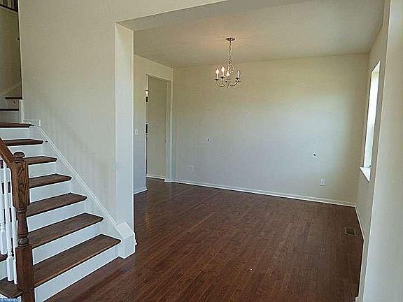 4th image of 168 Shannon Blvd
