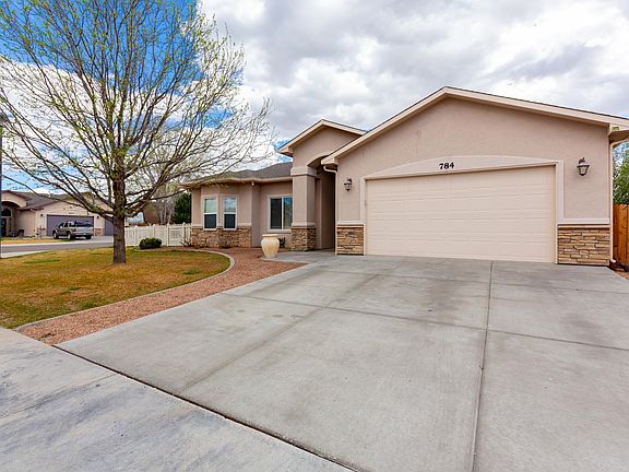 3rd image of 784 Crystal Way