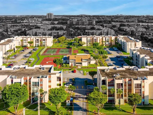 9441 SW 4th St APT 204, Miami, FL 33174