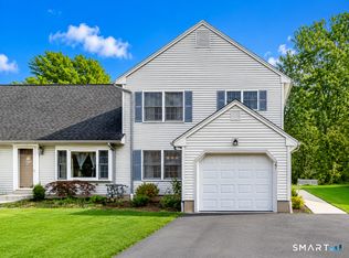 27 Deer Run Trl, Manchester, CT 06042