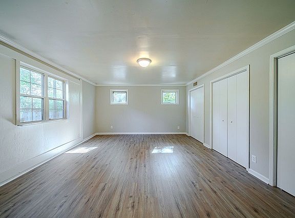 5th image of 2333 Bruce Ave
