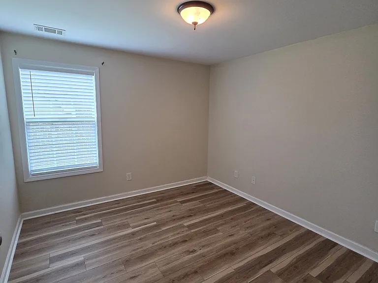 4213 Brentwood Dr — Photo 16