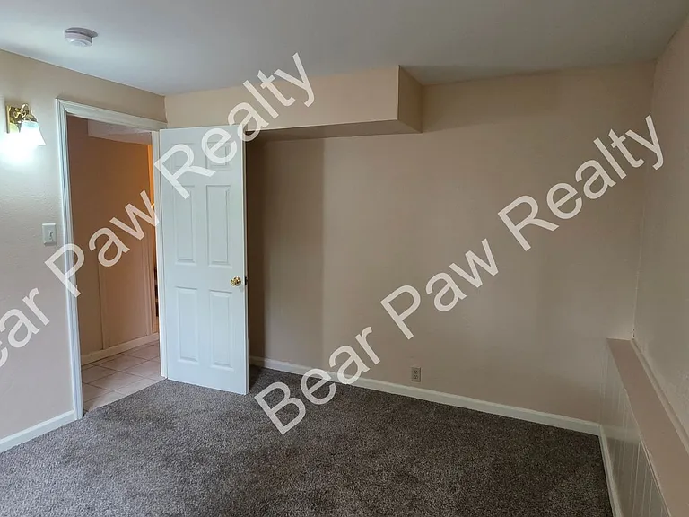 279 Reed Ave — Photo 16