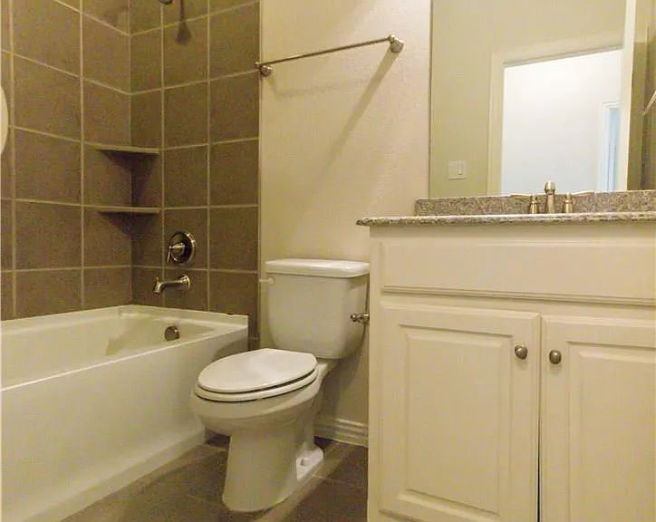226 Alexandra Ave — Photo 9