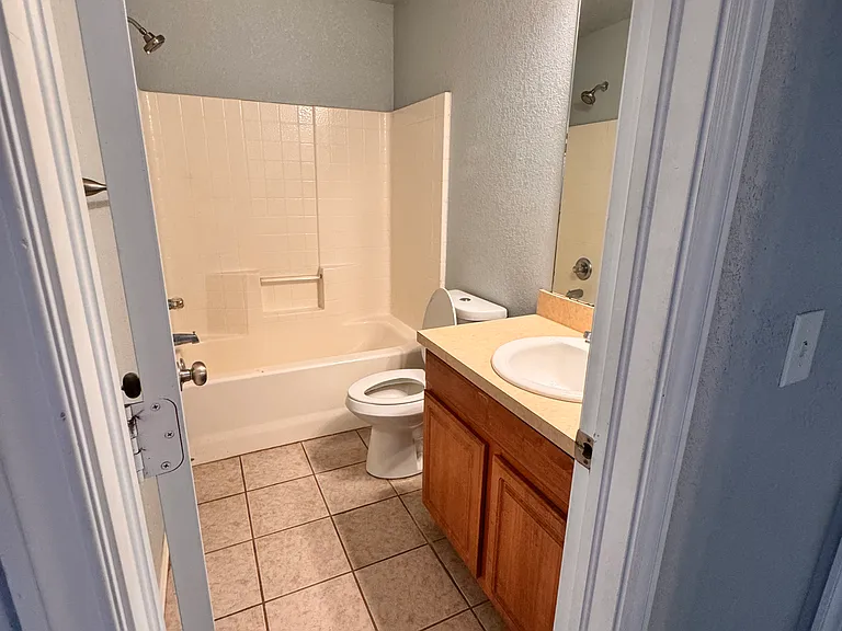 4401 SE 86th St — Photo 3