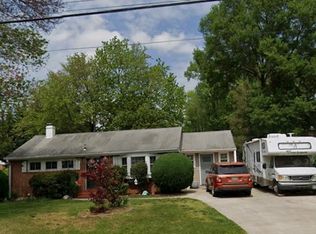 4012 Ronson Dr, Alexandria, VA 22310
