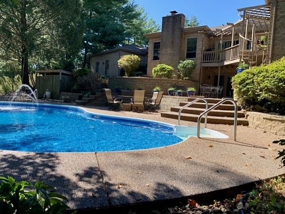 3rd image of 509 Wyndclyff Dr