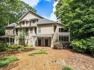 1461 Oakridge Cir, Decatur, GA 30033