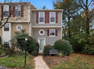 1600 Fieldthorn Dr, Reston, VA 20194