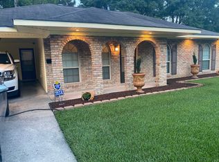 1572 Windsor Dr, Baton Rouge, LA 70815