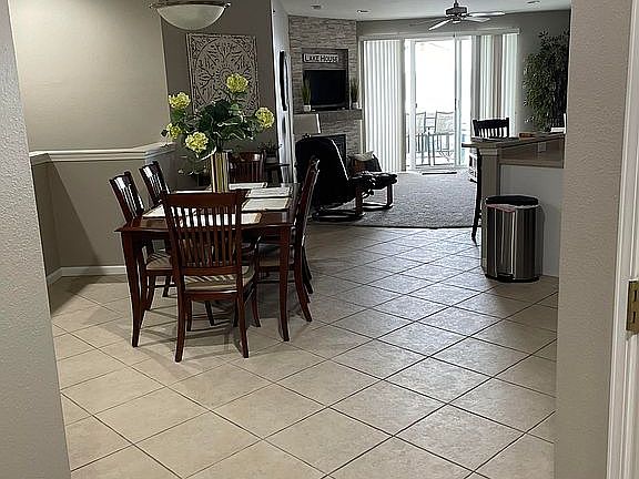 Entry way