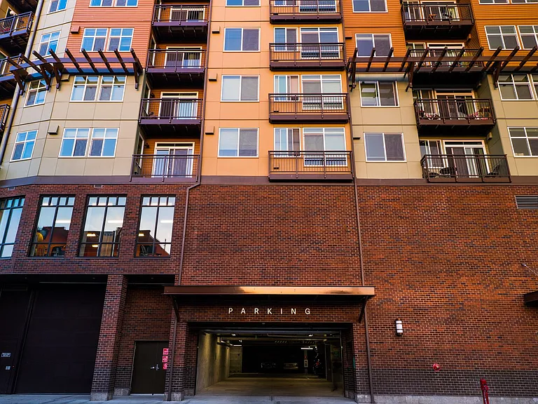 123-4th Apts — Photo 22