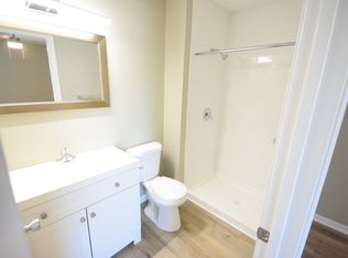 1150 E 51st St FLOOR 1, Kansas City, MO 64110