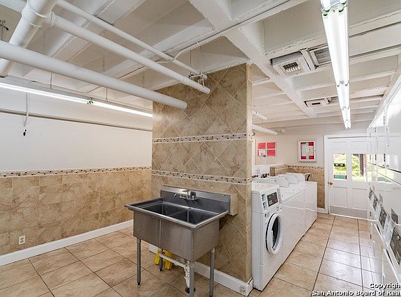 5th image of 8401 N New Braunfels Ave APT 316A