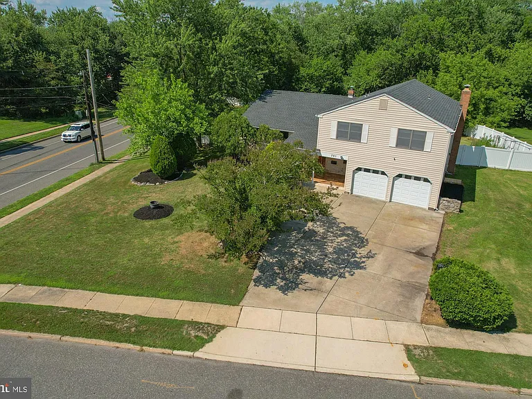 701 Crestbrook Ave — Photo 45