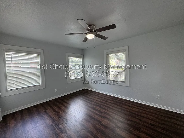 3241 Sandage Ave — Photo 11