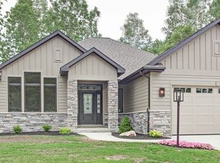 9688 Bayridge Ct, Bristol, IN 46507