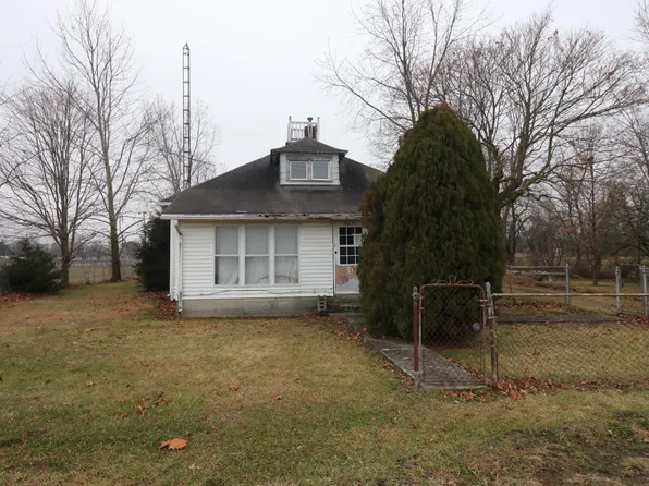 361 E Highland Ave, Dunkirk, IN 47336