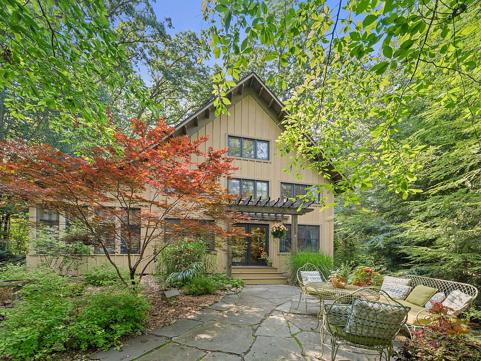 1st image of 18 Walden Way