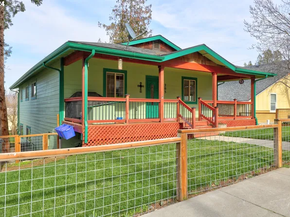 205 W 15th St, The Dalles, OR 97058