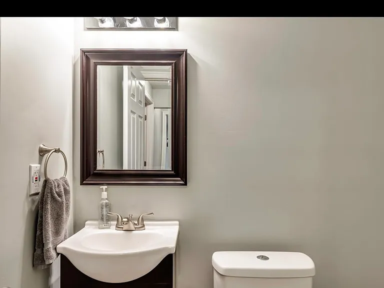 4764 W Homeland Dr — Photo 10