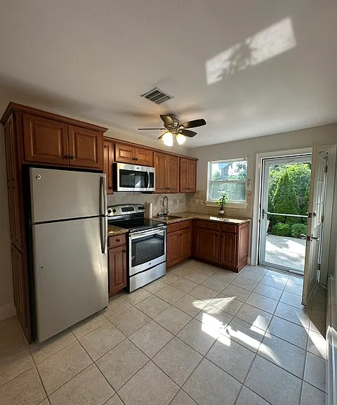 17 Gary Pl — Photo 3