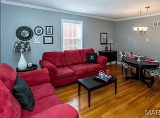 1161 Pembroke Dr, Saint Louis, MO 63119