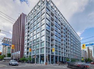 39 Brant St #527, Toronto, ON M5V0M8