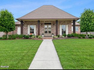 133 Grandview Terrace Dr, Youngsville, LA 70592