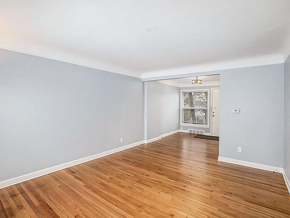 2nd image of 521 Snyder Ave