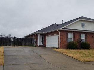 353 Cottage Dr, Gallatin, TN 37066