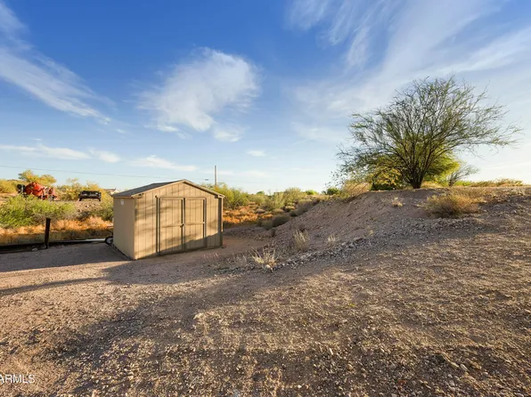 515 S ROADRUNNER Road, Apache Junction, AZ 85119
