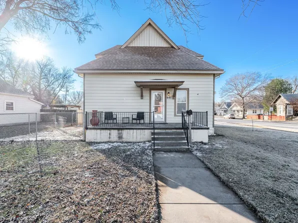 601 E Broadway St, Newton, KS 67114