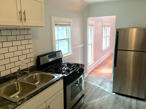 2nd image of 348 Quimby St NE #2