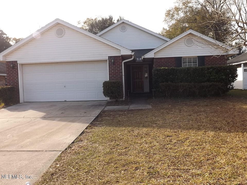 1st image of 1932 Raising Hill Dr