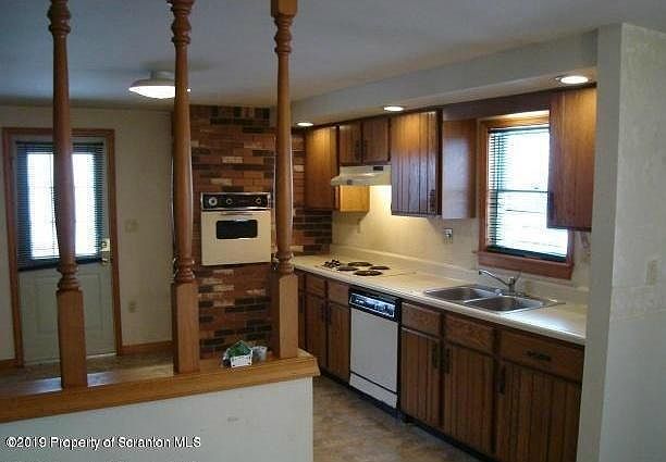 2nd image of 18 Fawnwood Dr