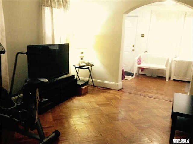 1st image of 8829 Vanderveer St