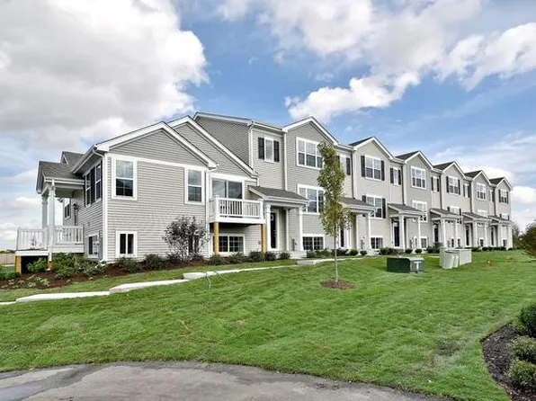 2301 Upland Rd, Hampshire, IL 60140