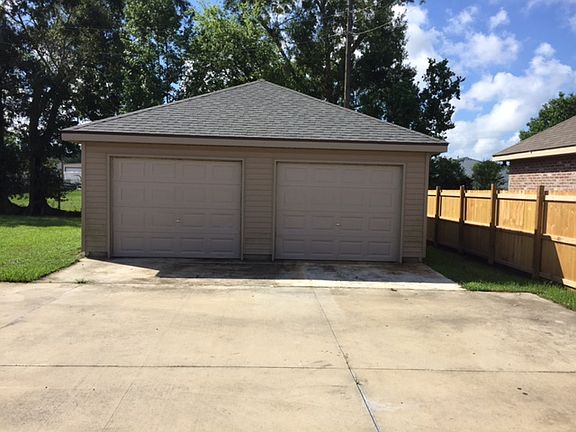 5th image of 378 Monarch Dr