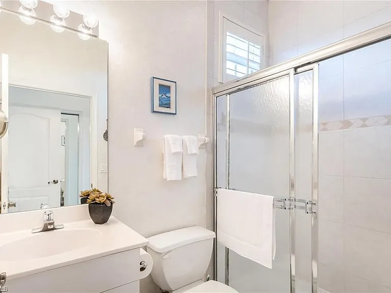 2383 Ravenna Blvd #Penthouse 202 — Photo 31