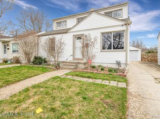 603 E Mapledale Ave, Hazel Park, MI 48030