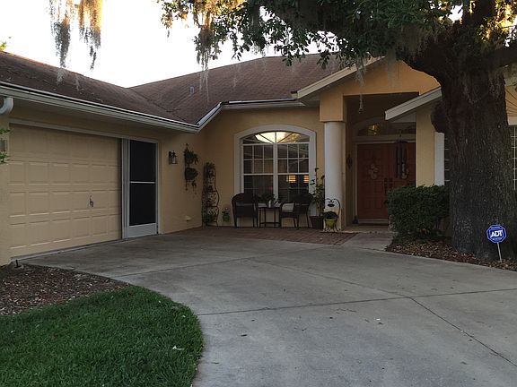3rd image of 2619 N Brentwood Cir