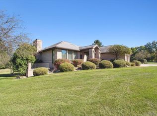 1951 Brandy Ln, Brighton, MI