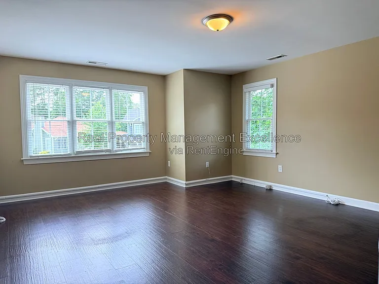 616 Lake Artesia Ln — Photo 39