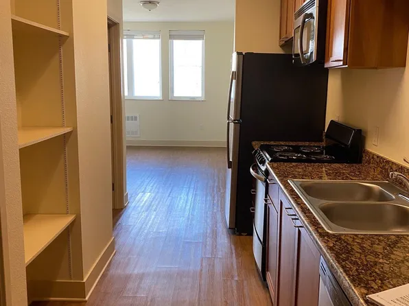 333 Alvarado St #304, Monterey, CA 93940
