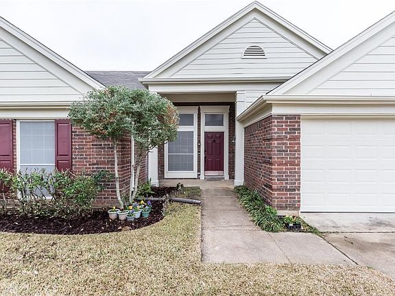 2nd image of 4348 Woodglen Dr