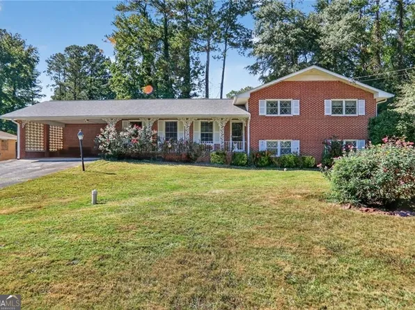 3553 Carriage Way, East Pt, GA 30344